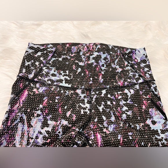 Lululemon Crop Leggings Floral Sport Blue, size 8, women’s - Picture 2 of 7